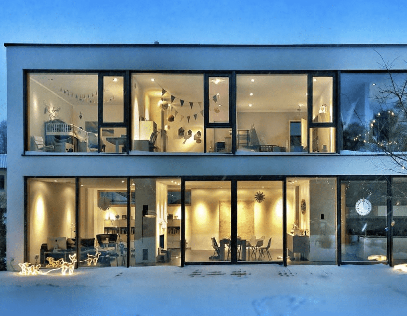 outside of a modern home